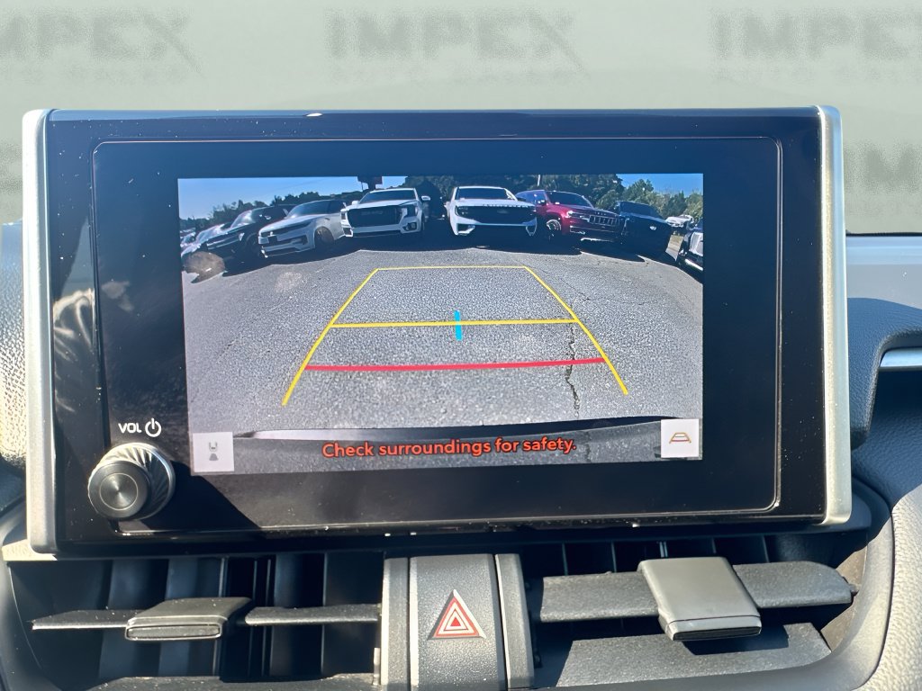 Used 2023 Toyota RAV4 XLE AWD/4WD image 18