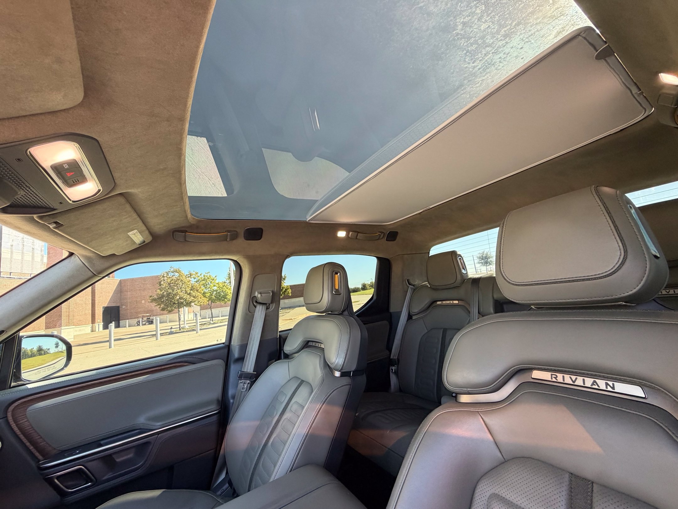 Used 2023 Rivian R1T Adventure Quad AWD/4WD image 20
