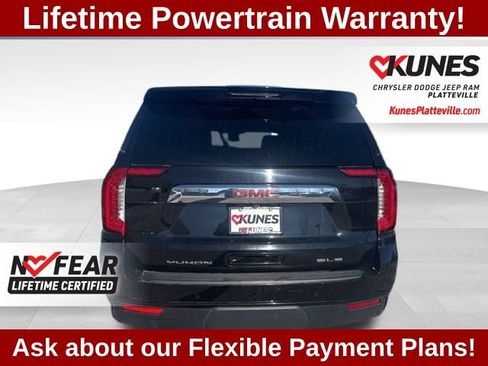 Used 2024 GMC Yukon SLE AWD/4WD image 8