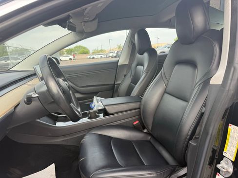 Used 2018 Tesla Model 3 Long Range image 12