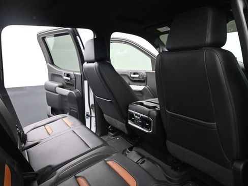 Used 2021 GMC Sierra 1500 AT4 w/ AT4 Preferred Package AWD/4WD image 22