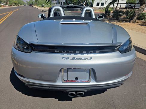 Used 2018 Porsche 718 Boxster S RWD image 24