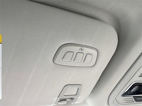 New 2026 Lincoln Nautilus Premier image 32