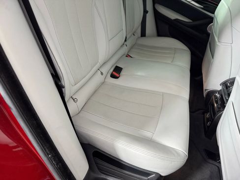 Used 2018 BMW X6 M image 39