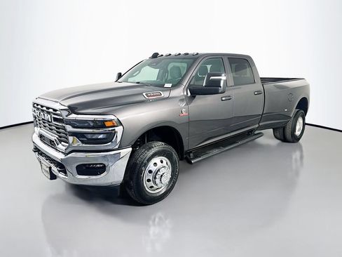 New 2026 RAM 3500 Tradesman AWD/4WD image 3