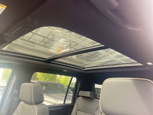 New 2025 Chevrolet Suburban Premier w/ Sun And Tow Package image 13