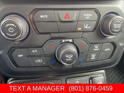 Used 2022 Jeep Renegade Trailhawk w/ Trailer Tow Group AWD/4WD image 23