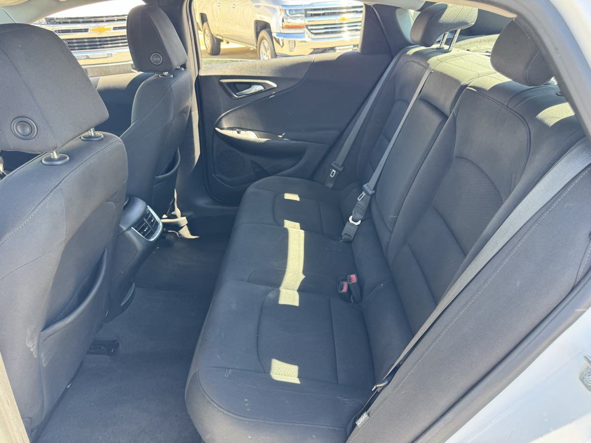 Used 2020 Chevrolet Malibu LT FWD image 18