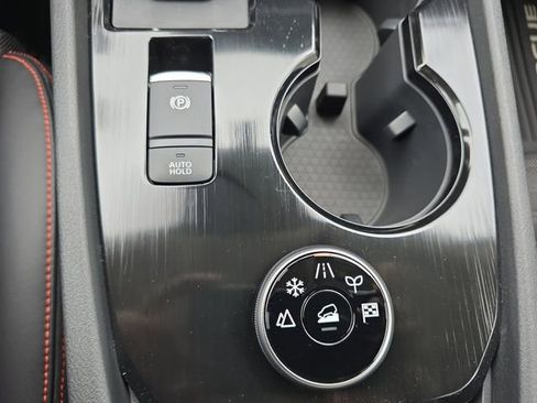New 2026 Nissan Rogue SV AWD/4WD image 29