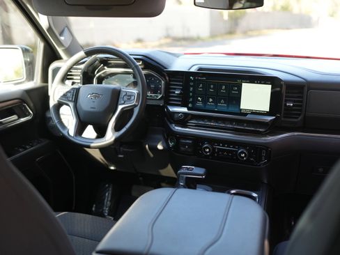 Used 2024 Chevrolet Silverado 1500 RST image 25