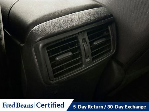 Used 2018 Nissan Rogue SV w/ Premium Package image 27