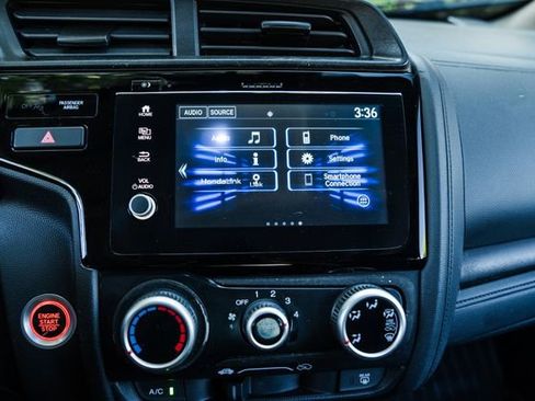 Used 2018 Honda Fit EX image 18