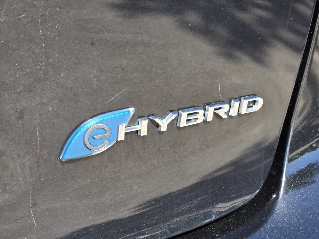 Certified 2023 Chrysler Pacifica Touring-L FWD image 13