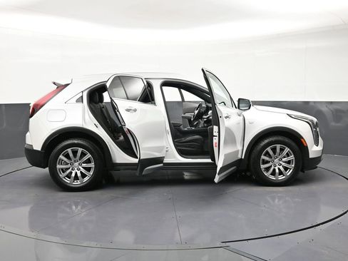 Used 2023 Cadillac XT4 Premium Luxury w/ Cold Weather Package AWD/4WD image 33