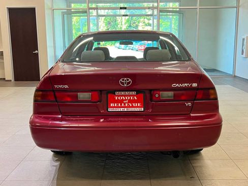 Used 1998 Toyota Camry LE image 5