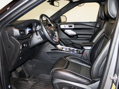 Used 2022 Ford Explorer ST w/ Equipment Group 401A image 37