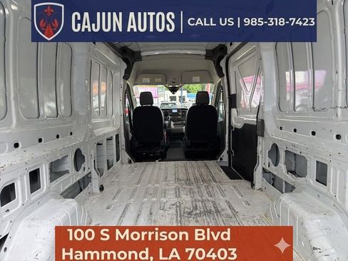 Used 2023 Ford Transit 250 Medium Roof RWD image 9