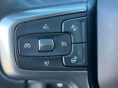 Certified 2023 Chevrolet Suburban Premier image 31