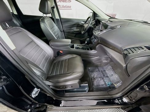 Used 2017 Ford Escape Titanium image 30