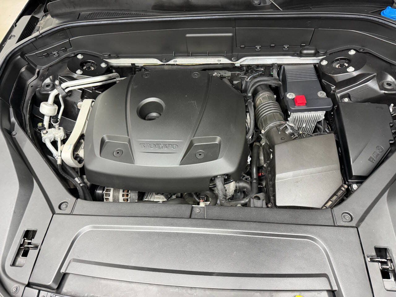 Used 2018 Volvo XC90 T6 Momentum w/ Convenience Package AWD/4WD image 7