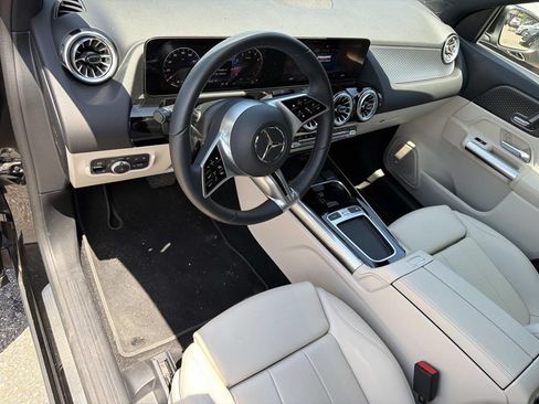 Used 2025 Mercedes-Benz GLA 250 image 18