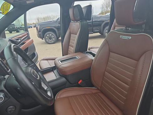 Certified 2023 GMC Yukon XL Denali Ultimate AWD/4WD image 18