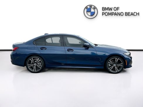Used 2023 BMW 330i Sedan w/ Premium Package RWD image 7