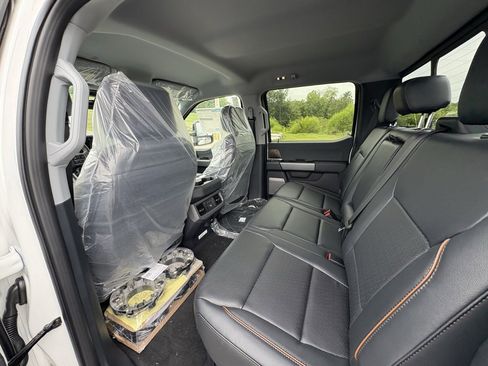 New 2026 Ford F350 Lariat w/ Black Appearance Package image 22