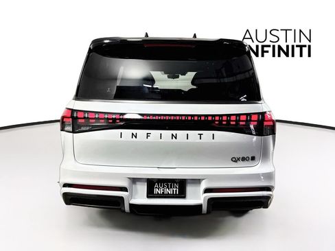Certified 2026 INFINITI QX80 Autograph w/ Premium Cargo Package AWD/4WD image 9
