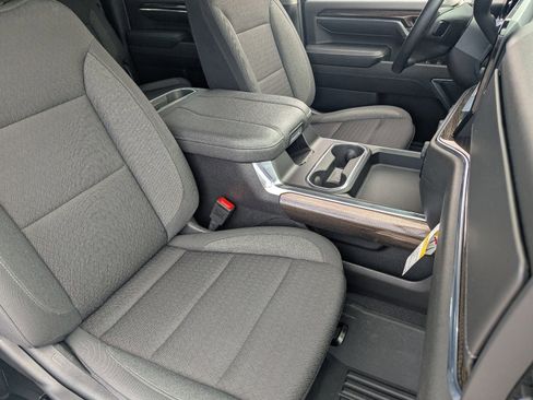 Used 2024 Chevrolet Silverado 2500 LT image 11