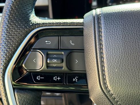 Used 2023 Toyota Sequoia Platinum AWD/4WD image 32