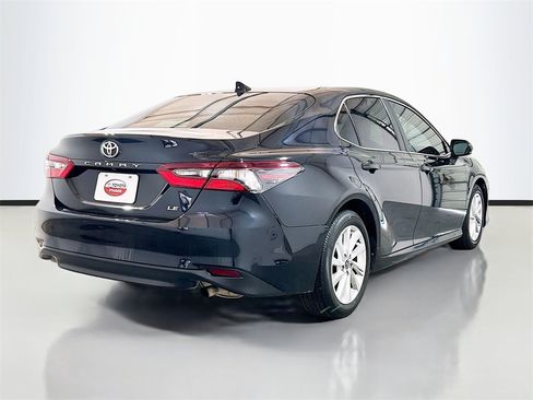 Used 2023 Toyota Camry LE image 4