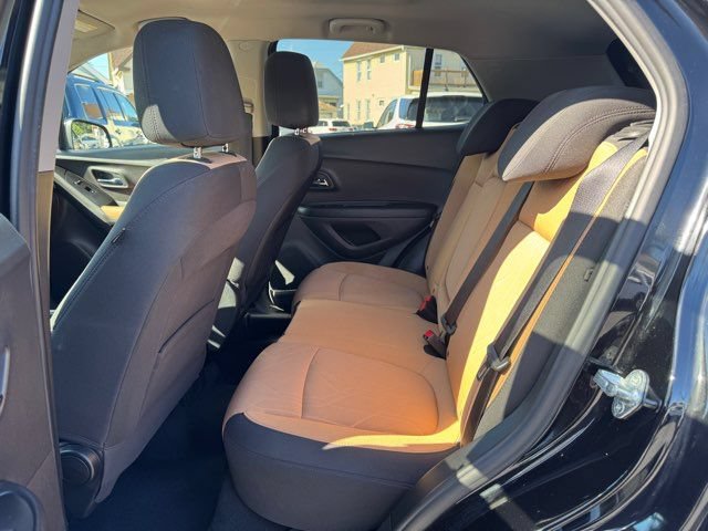 Used 2017 Chevrolet Trax LT w/ Driver Confidence Package FWD image 14