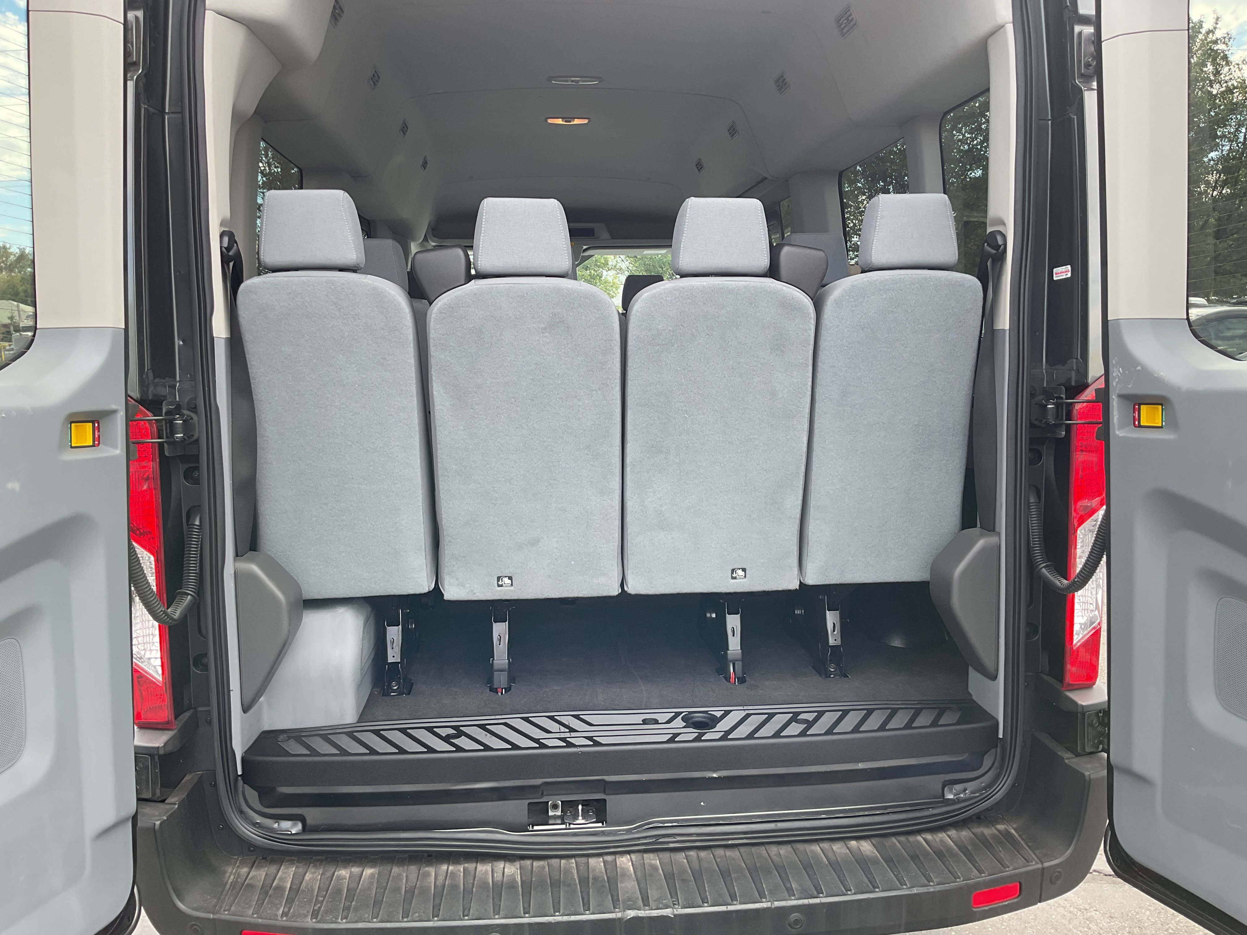 Used 2019 Ford Transit 350 XL RWD image 18