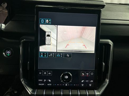 New 2026 GMC Acadia Elevation image 16