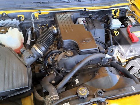 Used 2005 Chevrolet Colorado 2WD Regular Cab w/ Value Leader Package image 21