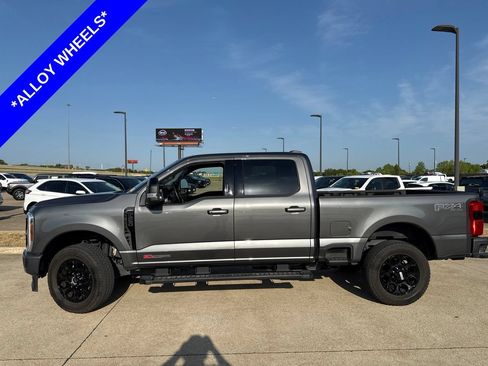 Used 2026 Ford F250 Lariat w/ Black Appearance Package AWD/4WD image 3