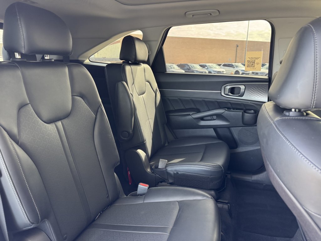 Used 2022 Kia Sorento SX FWD image 44