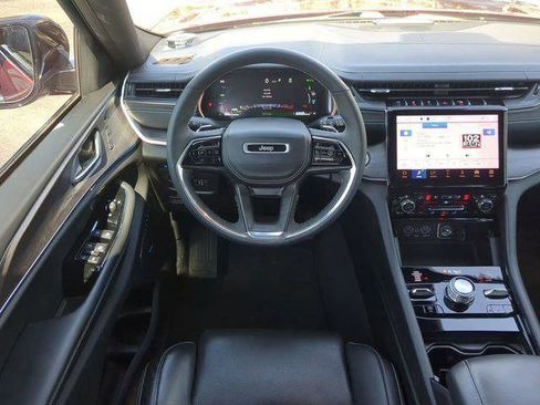 Certified 2023 Jeep Grand Cherokee Overland w/ Luxury Tech Group IV image 19