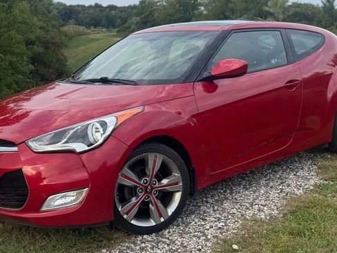 Used 2016 Hyundai Veloster w/ Option Group 02 image 14