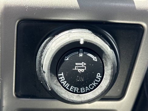 Used 2018 Ford F150 Lariat w/ Equipment Group 502A Luxury AWD/4WD image 24