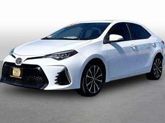 Used 2017 Toyota Corolla SE w/ SE Premium Package FWD video 1