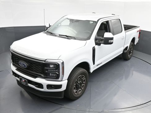 Used 2024 Ford F250 XL w/ STX Appearance Package image 32