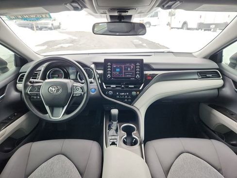 Used 2022 Toyota Camry LE image 30