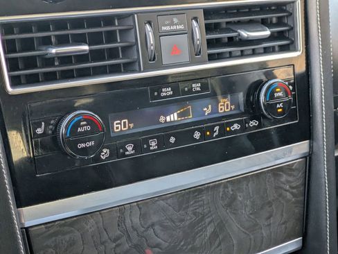 Used 2024 INFINITI QX80 Luxe RWD image 17