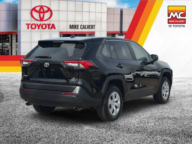 Certified 2025 Toyota RAV4 LE AWD/4WD image 5