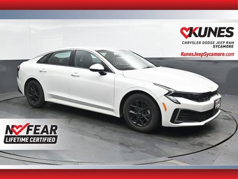 Used 2025 Kia K5 LXS image 1