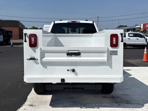 New 2026 Ford F350 XL w/ XL Chrome Package AWD/4WD image 4