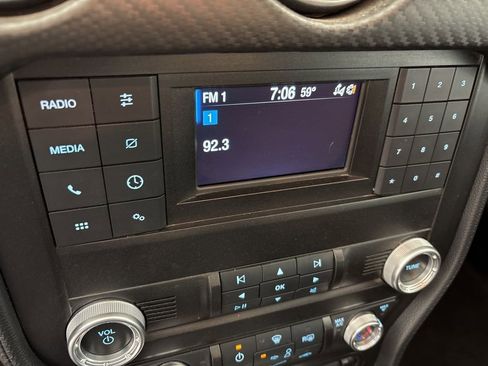 Used 2022 Ford Mustang Coupe image 25