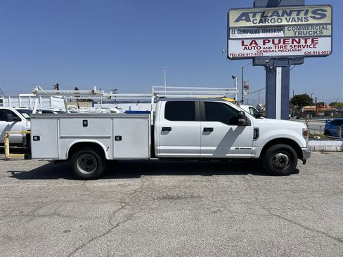 Used 2022 Ford F350 XL w/ Power Equipment Group RWD image 2